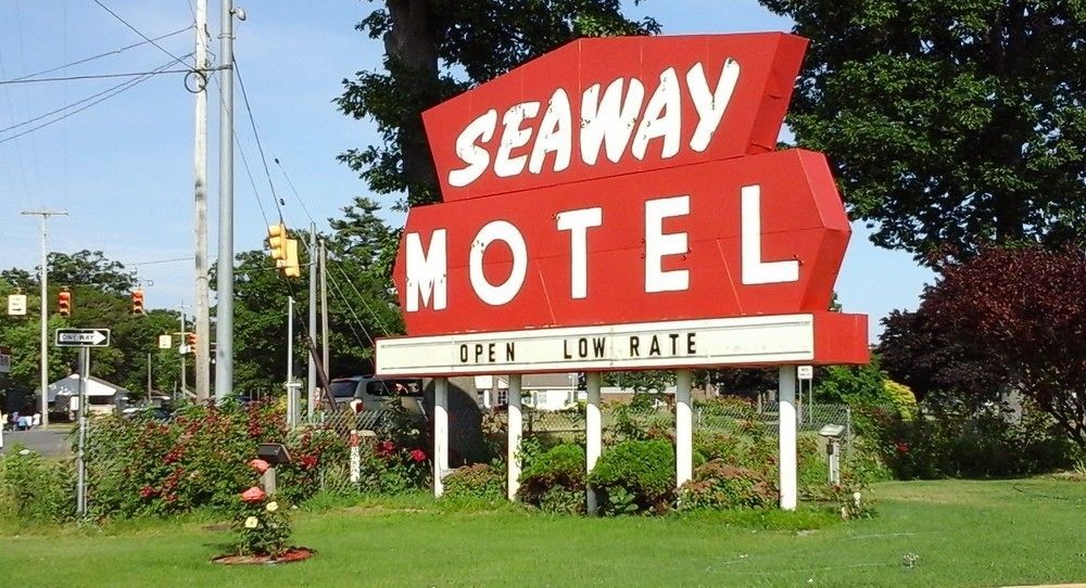 Seaway Motel Roosevelt Park Экстерьер фото